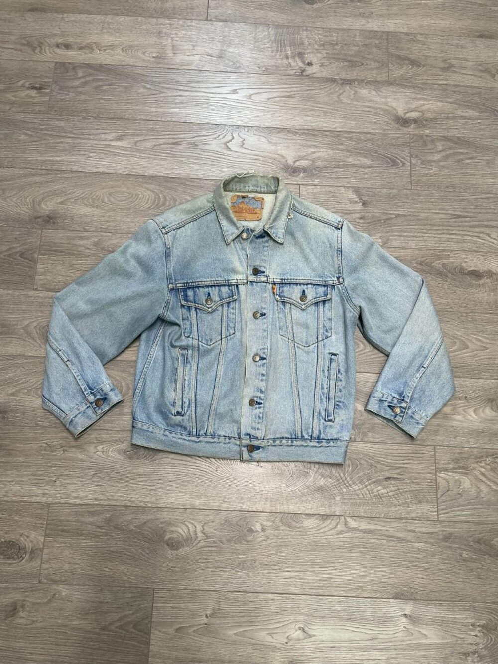 Vintage Levi’s Orange Tab Denim Trucker Jacket Size 40 Regular Blue Light Wash